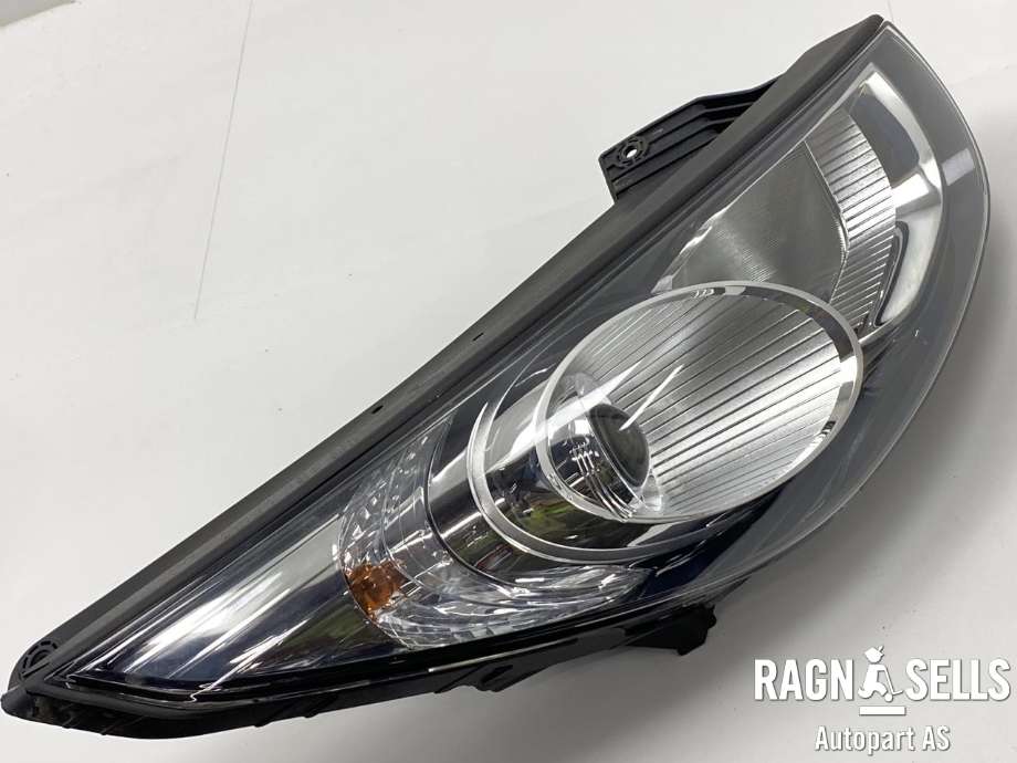 Frontlykt høyre halogen til Hyundai Ix35 2010-2015  (921022Y000|)
