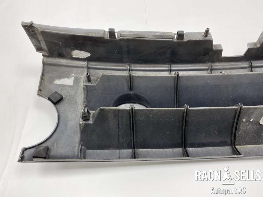 Grill til Land Rover Discovery 2005-2009 (Type III)  (DHB000274LML|5H228138CA8LML|)