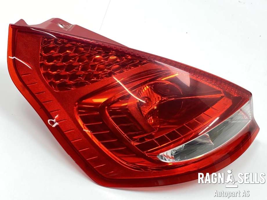 Baklykt venstre til Ford Fiesta 2008-2012 (Type VI, Fase 1)  (8A61-13A603-AB||1709553)