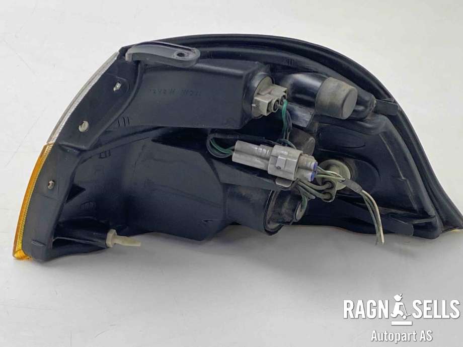 Blinklykt høyre til Toyota Hiace 1996-2001 (Fase 1)  (8151026100|8151126100|)