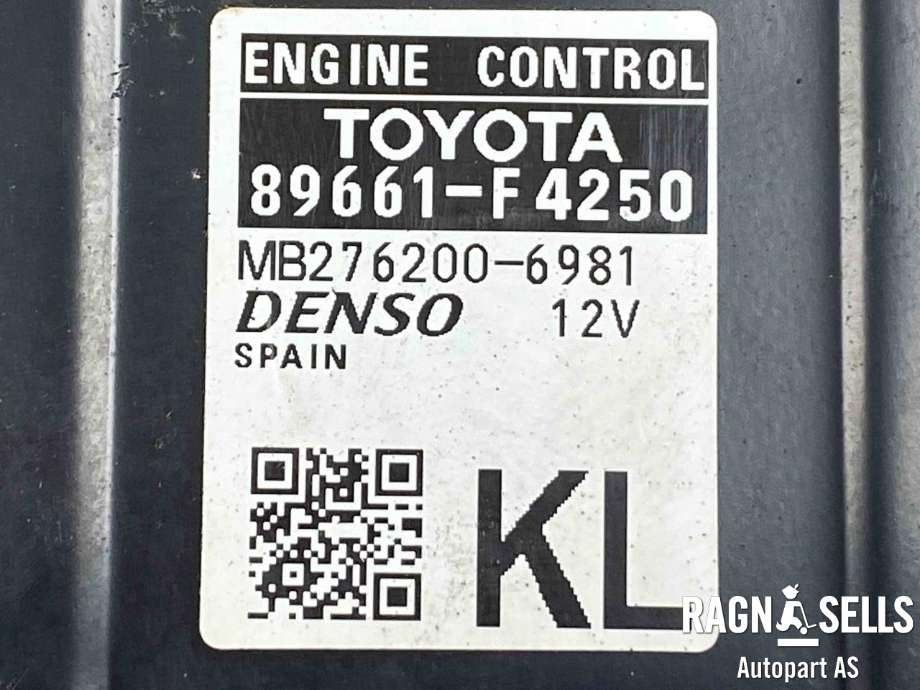 Styreenhet motor til Toyota C-HR 2016-->>  (DENSO|89661F4250|MB2762006981|)