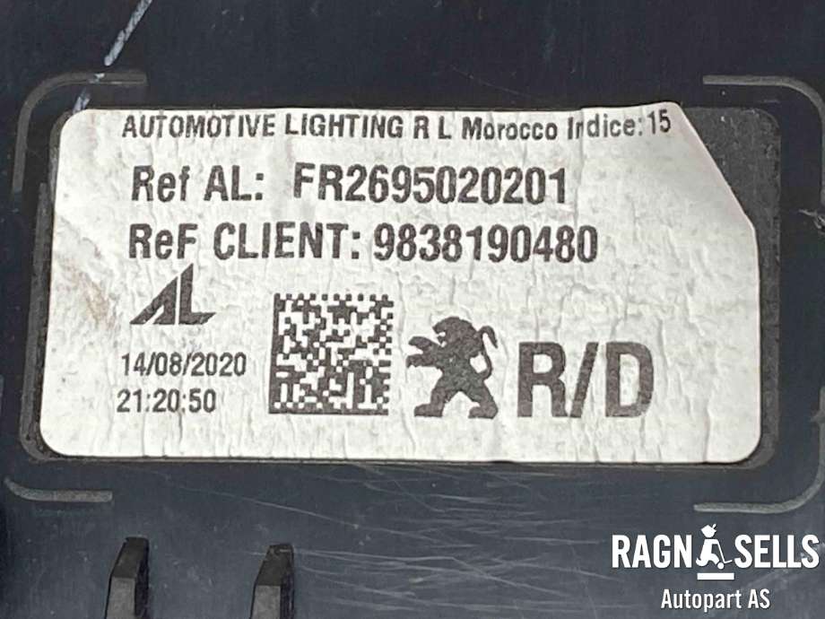 Baklykt høyre ytre til Peugeot e-2008 2019-->>  (98 381 904 80|)