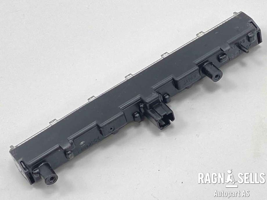 Baklykt bremselys bakrute til Toyota Auris 2015-2019 (Type II, Fase 2)  (8157012440|)
