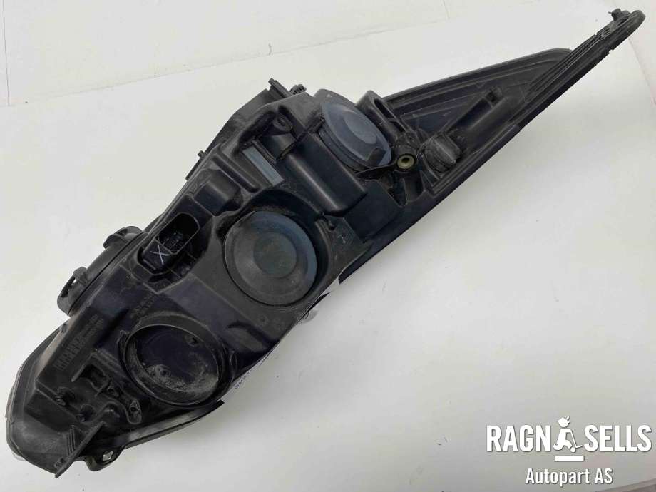 Frontlykt venstre halogen til Ford Focus 2011-2014 (Type III, Fase 1)  (BM51-13W030-NB||1873929)