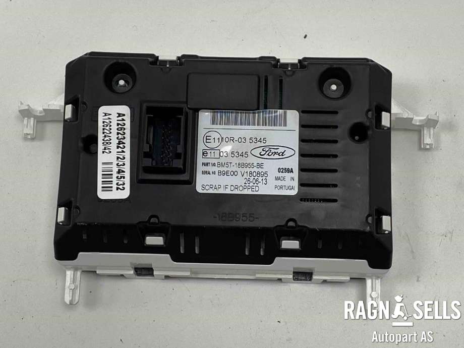 Bilstereo navigasjon skjerm til Ford Focus 2011-2014 (Type III, Fase 1)  (2014481|)