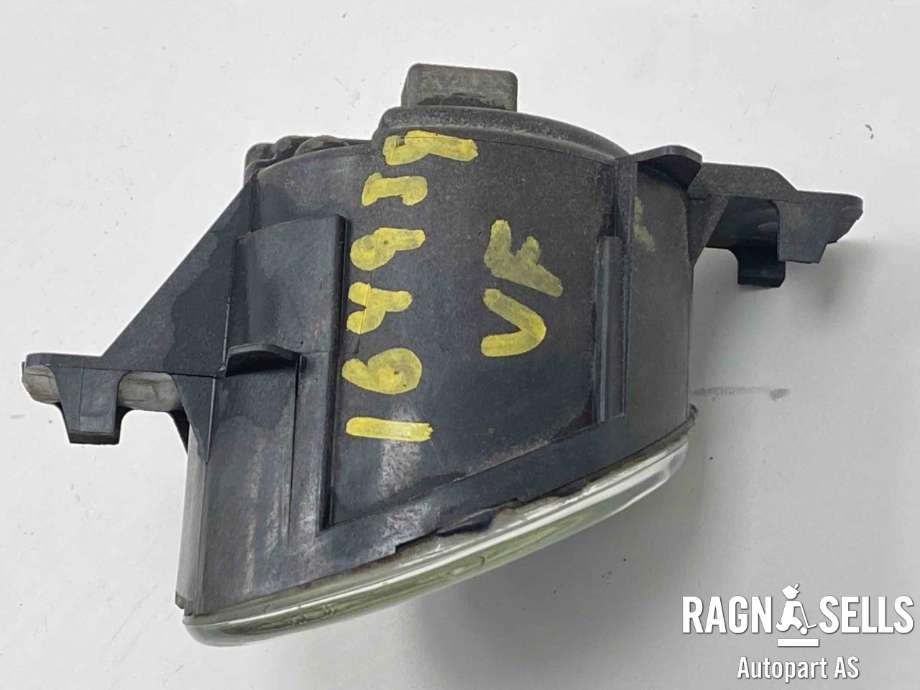 Tåkelykt venstre foran til Nissan Navara 2016-->> (D23) (D23) (261558992A| 261558990A|261559B91C| 2615589929|26155JA00A| 261559N00A)