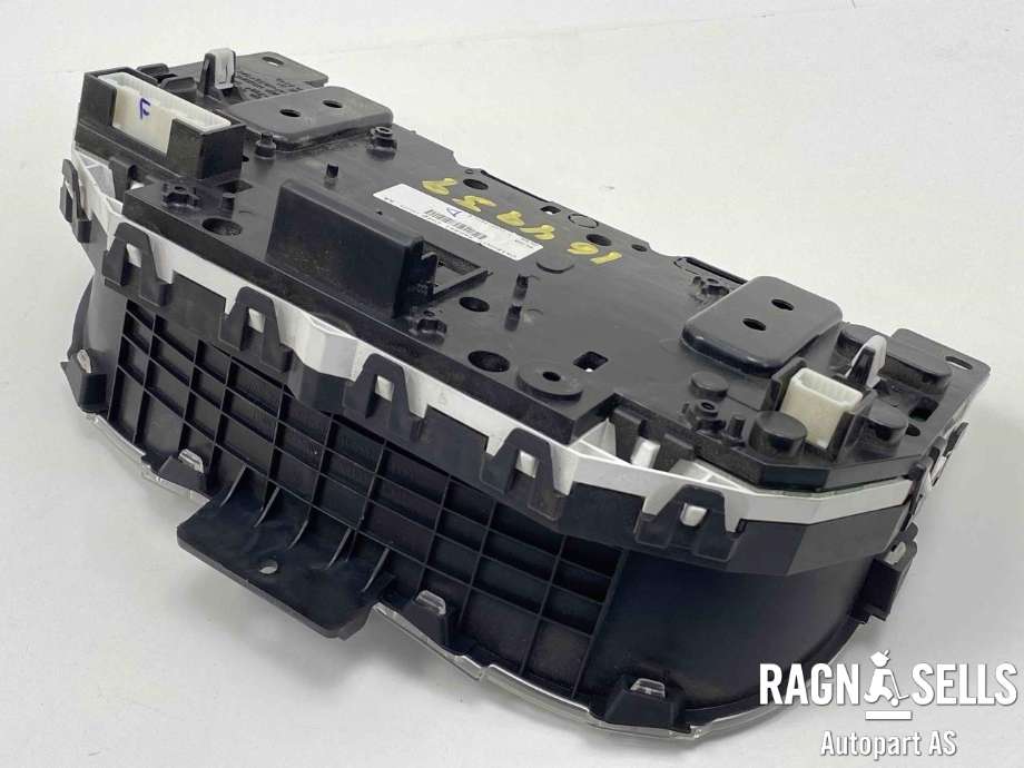 Instrumentpanel til Nissan Navara 2016-->> (D23) (D23) (248104KJ0A|)