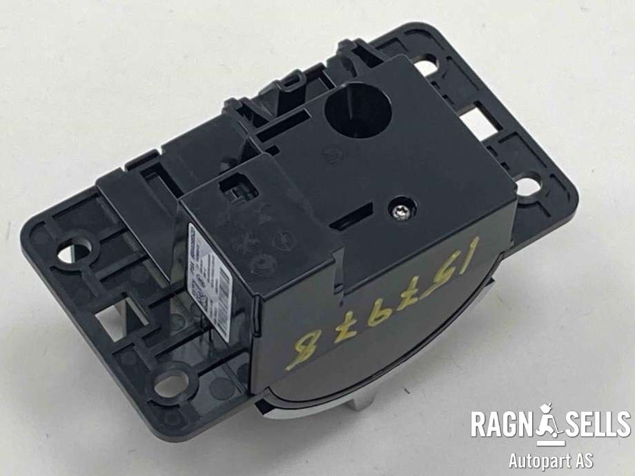 Girstang/girvelger automat til Toyota Proace City 2020-->>  (SU001B3346|)