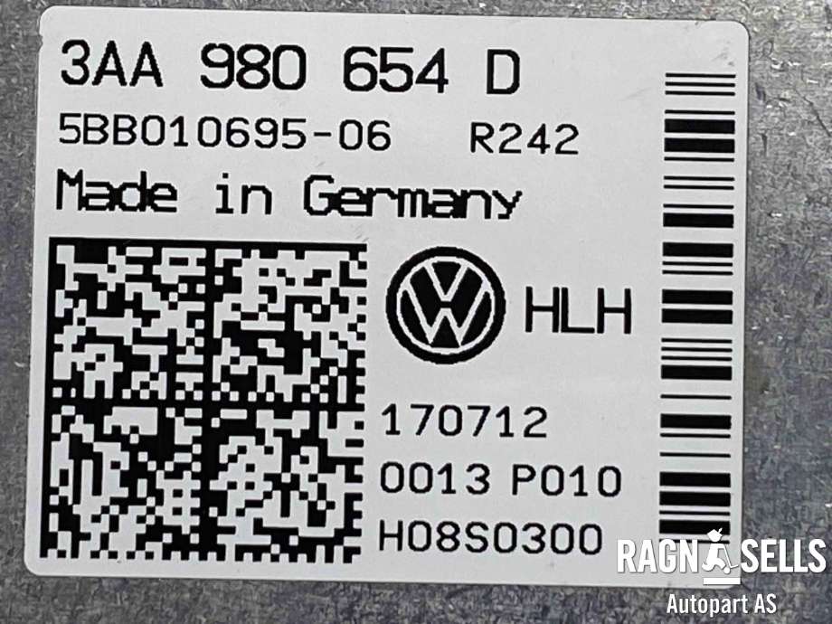 Parkeringskamera foran til VW Passat 2011-2015 (B7) (B7) (3AA980654D|)