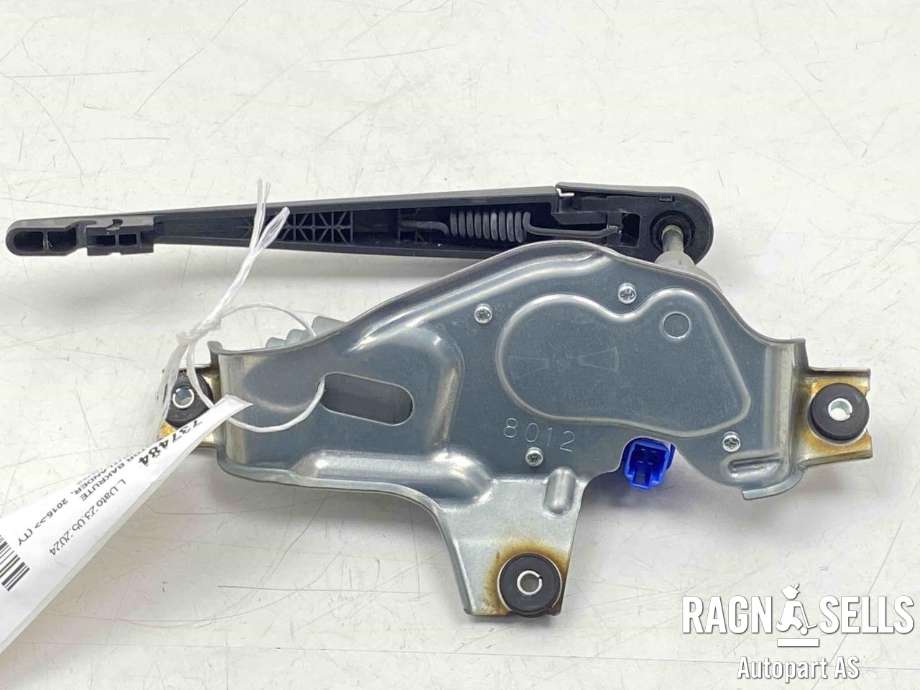 Viskermotor bakrute til Mitsubishi Outlander 2015-->> (Type III, Fase 2)  (8253A109|)