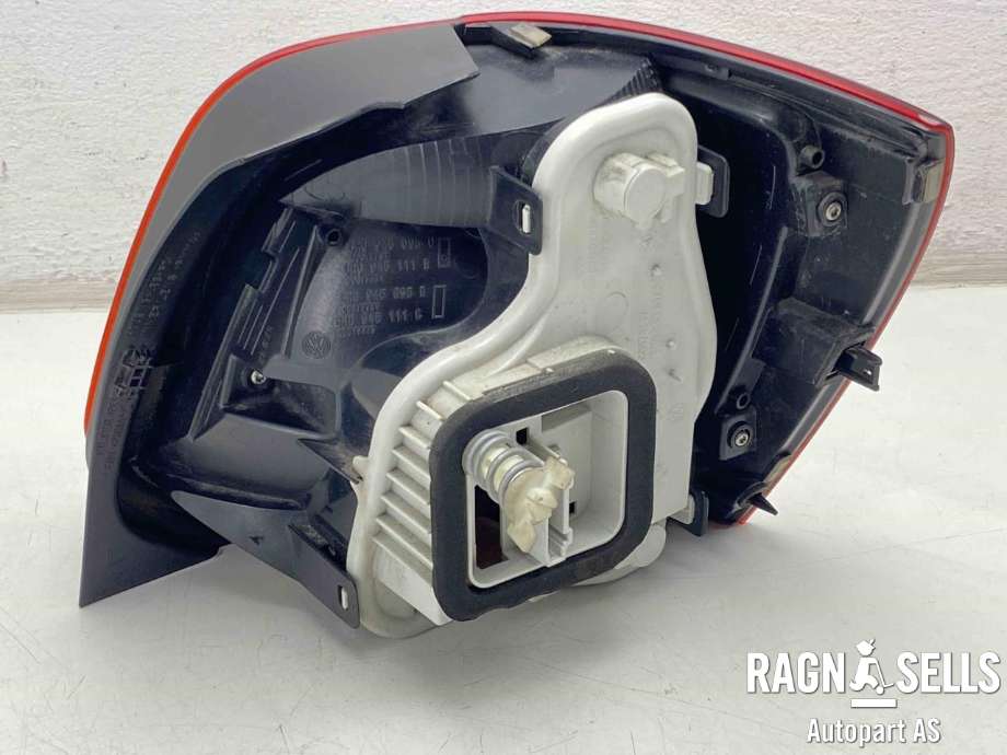 Baklykt venstre til VW Polo 2009-2014 (Type V, Fase 1)  (6R0 945 095 AH|)