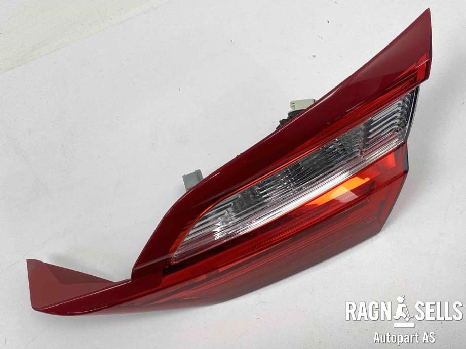 Baklykt høyre indre til Ford Fiesta 2017-->> (Type VII)  (H1BB-13A602-BL|H1BB-13A602-BH|2687952)
