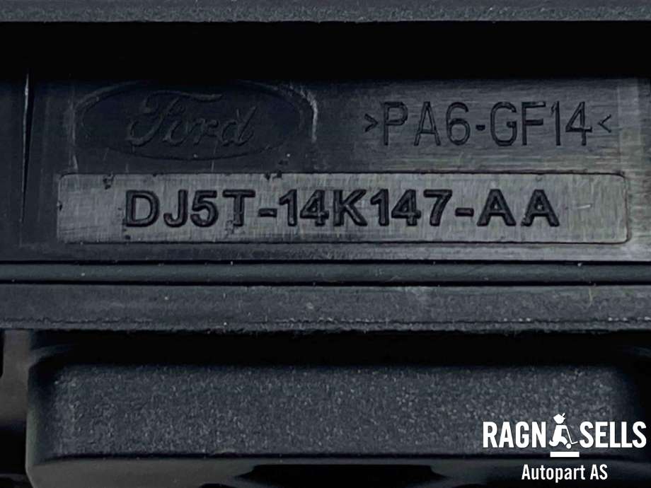 Bryter baklukeåpner til Ford Puma 2019-->> (DJ5T-14K147-AA||1852083)