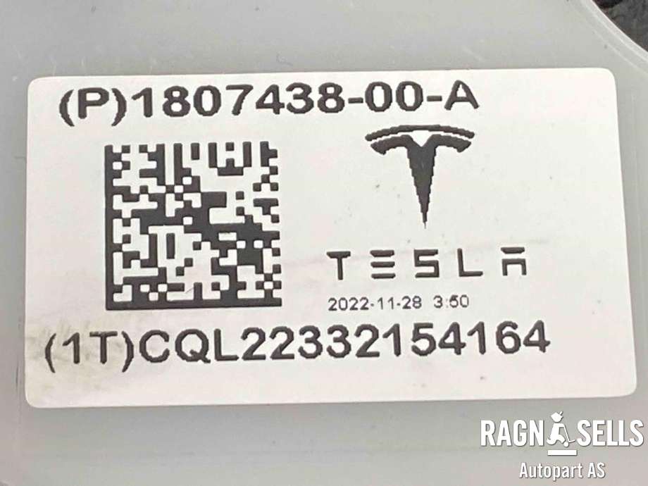 Dashbord friskluftdyse høyre til Tesla Model Y 2021-2024 (Type I) (1083325-00-G|1807438-00-A|)
