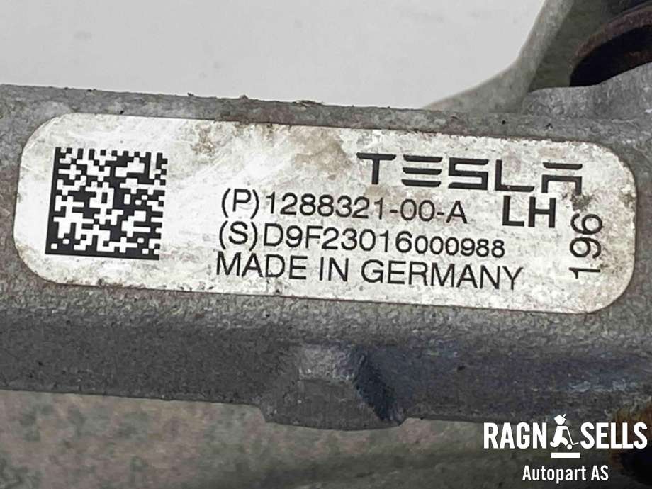 Bærebru venstre foran øvre til Tesla Model Y 2021-2024 (Type I)  (1288321-00-A|)