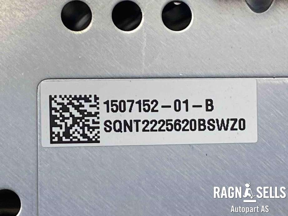 Bilstereo forsterker til Tesla Model Y 2021-2024 (Type I)  (150715201B|)