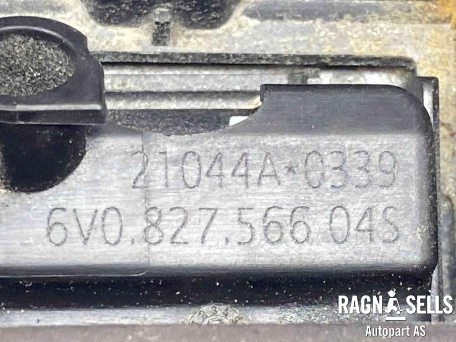 Bakluke/bakdør håndtak til Audi e-tron 2018-->>  (4K8 827 574 B|6V0 827 566|6V082756604S)