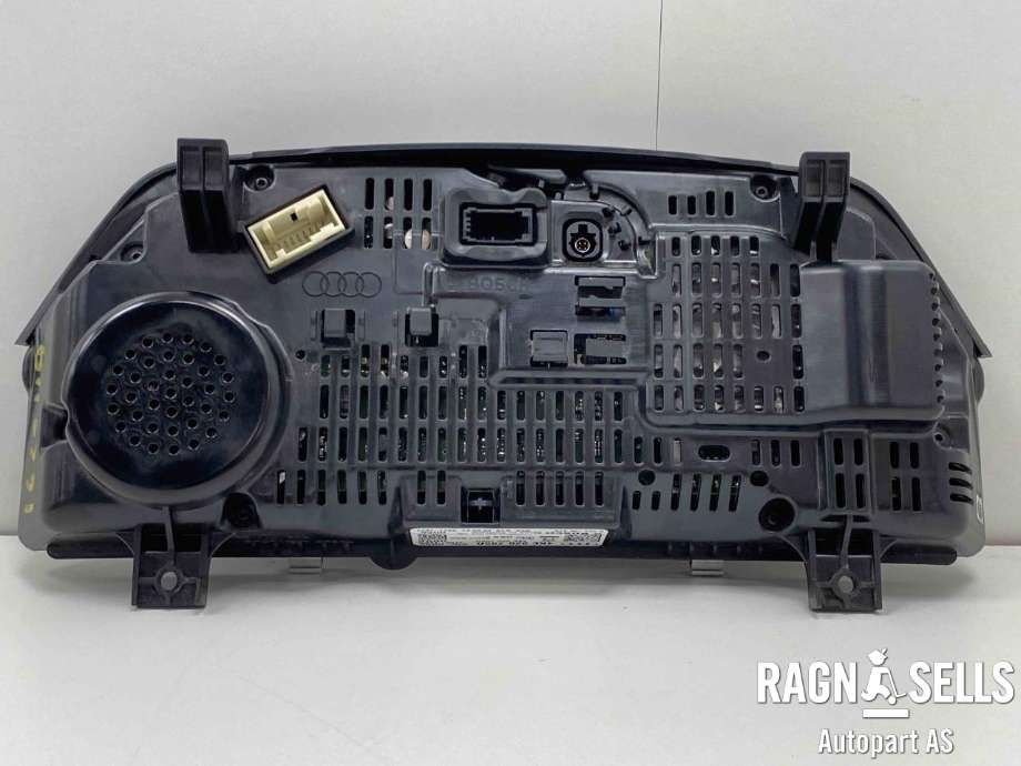 Instrumentpanel til Audi e-tron 2018-->>  (4KE 920 795 D|4KE 920 795 DX|)