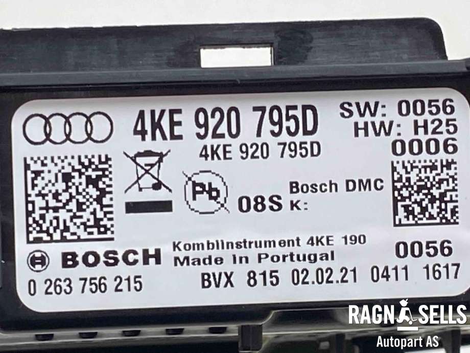 Instrumentpanel til Audi e-tron 2018-->>  (4KE 920 795 D|4KE 920 795 DX|)