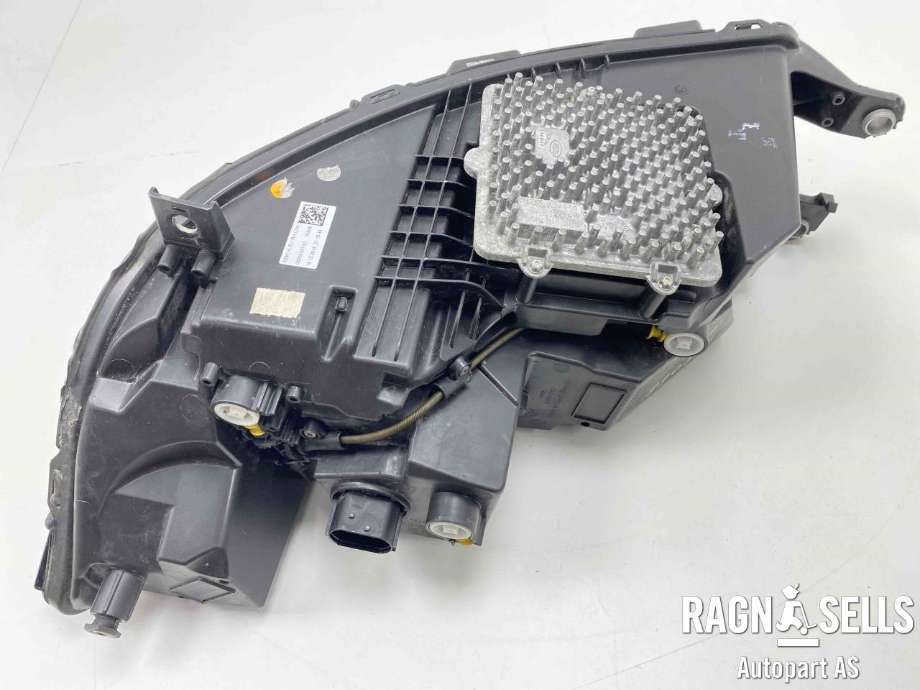Frontlykt høyre full-LED til Jaguar I-PACE 2018-->>  (J9D313W029|T4K10155| T4K19693|J9D313W029BB| M9D313W029BE)