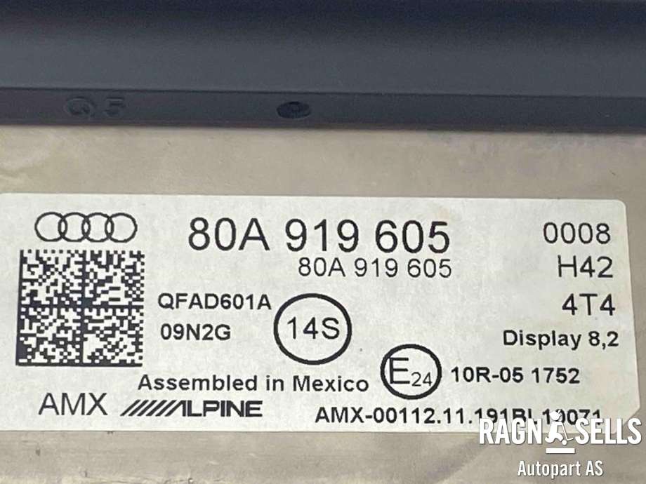 Bilstereo navigasjon skjerm til Audi Q5 2017-->> (Type II)  (ALPINE|80A919605|)