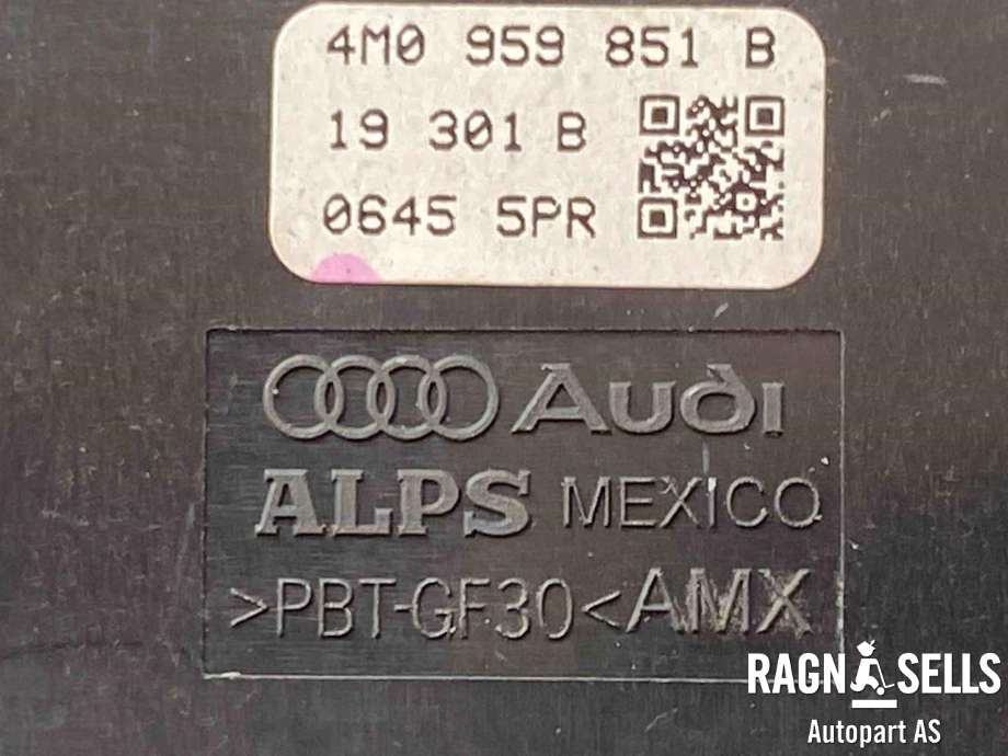 Bryter ruteheis førerdørspanel til Audi Q5 2017-->> (Type II)  (ALPS|4M0959851B|4M0959565Q|)
