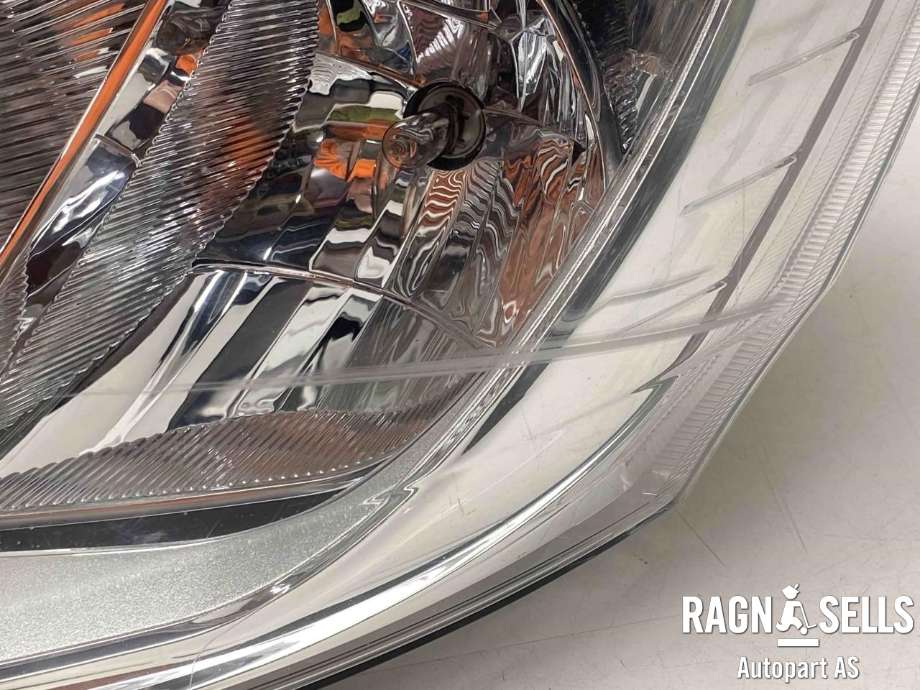 Frontlykt venstre halogen til Ford Transit Custom 2013-2023 (Type I)  (BK21-13D153-BJ||1866470)