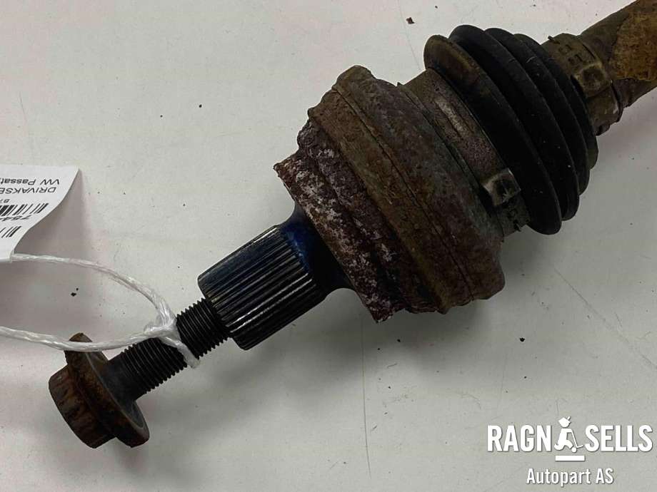 Drivaksel venstre bak, diesel/automat til VW Passat 2011-2015 (B7) (B7) (1K0 501 203 F|1K0 501 203 FX|)