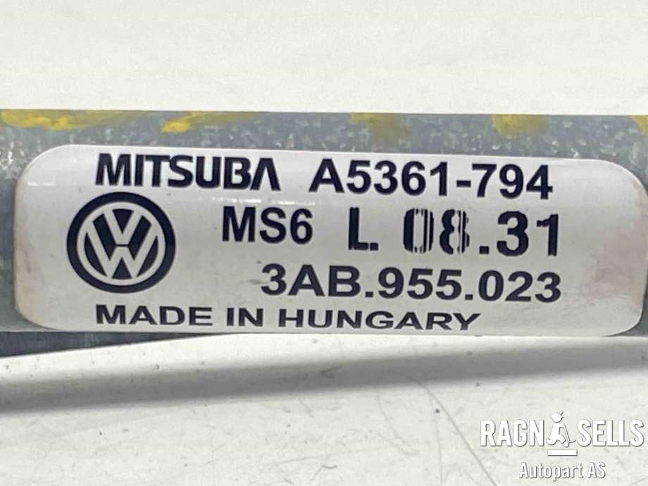 Viskermotor frontrute komplett m/overføring til VW Passat 2011-2015 (B7) (B7) (3AB 955 023 A|)