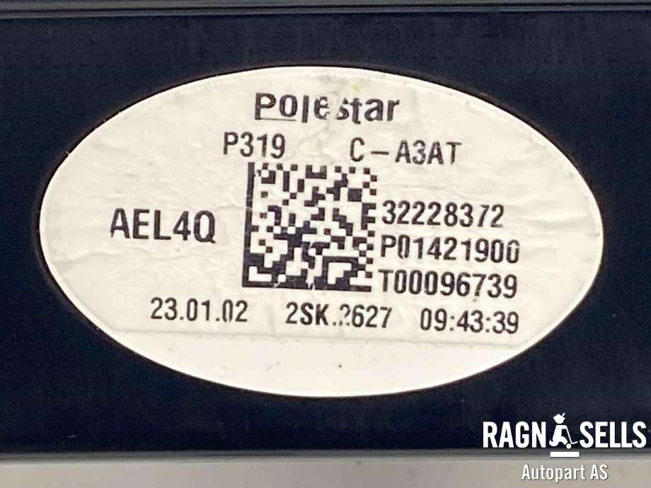 Baklykt midtre til Polestar 2 2020-->>  (32228372|)