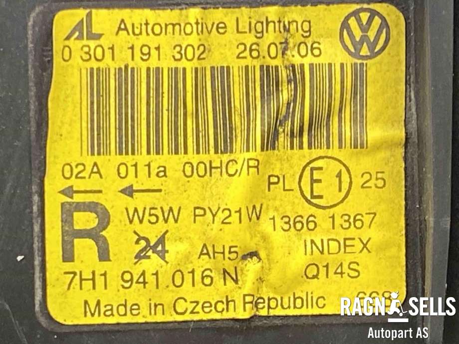 Frontlykt høyre halogen til VW Transporter / Caravelle 2003-2009 (Fase 1) (T5) (T5) (7H1 941 018 N|)