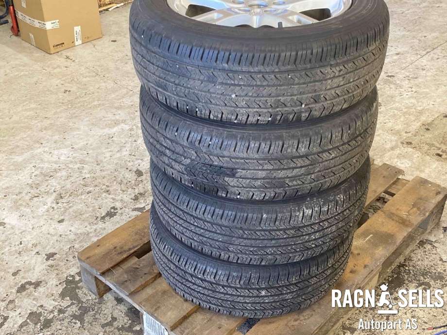 Hjulsett aluminium sommer til MG ZS EV 2022-->> (Type I, Fase 2)  (MAXXIS BRAVO|5X112 NAV 57|1 ET 41|215/55R17|)
