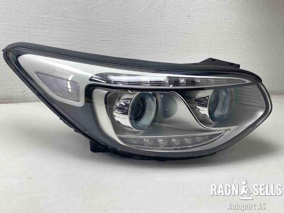 Frontlykt høyre halogen til Kia Soul, 2014-2019 (Type II)  (92102E 40101D)
