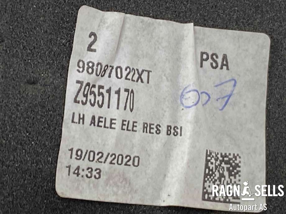 Speil venstre til Peugeot Expert 2016-->> (Type III)  (98087022XT|)