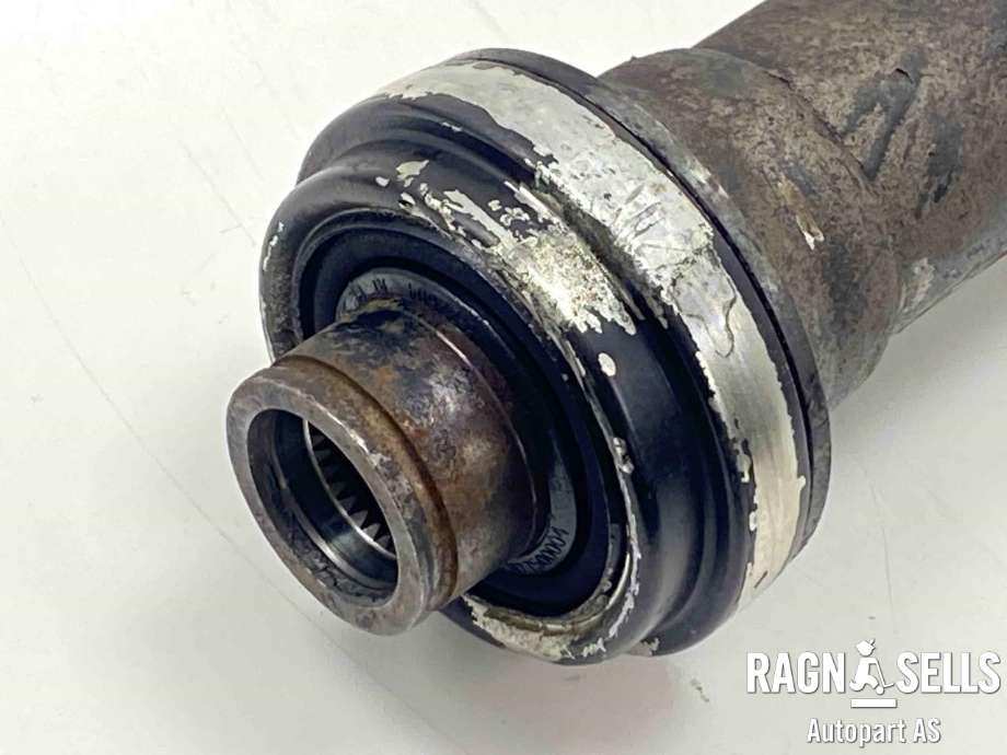 Mellomaksel fremre til VW Amarok 2010-2016 (Type I, Fase 1)  (2H0 521 101 E|)