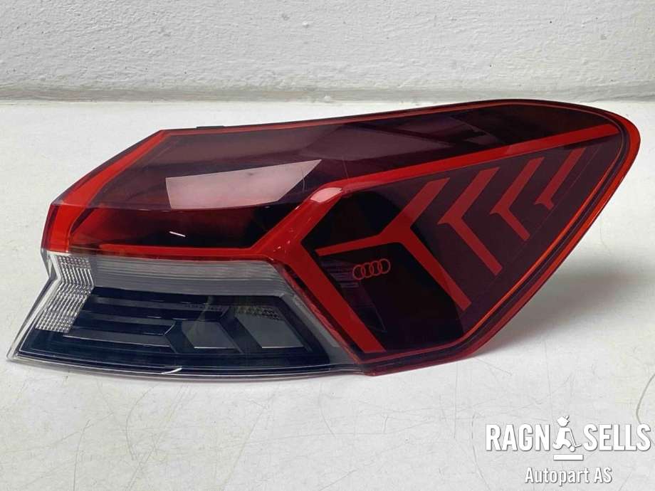 Baklykt høyre ytre til Audi Q4 e-tron, 2021-->>  (89A 945 070)