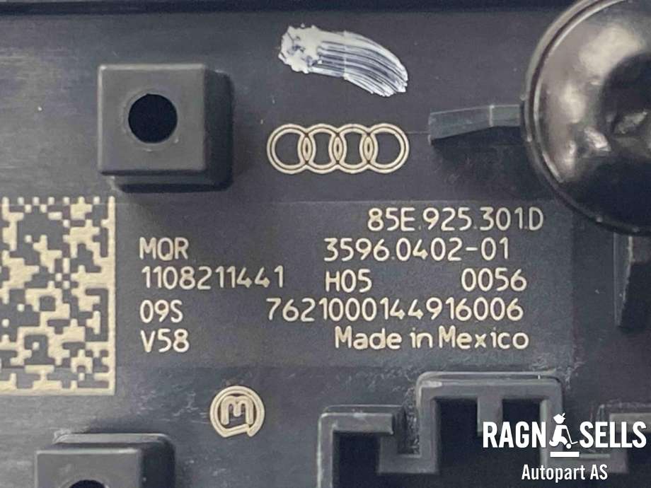 Bryter nødblink til Audi Q4 e-tron 2021-->>  (85E925301D|)