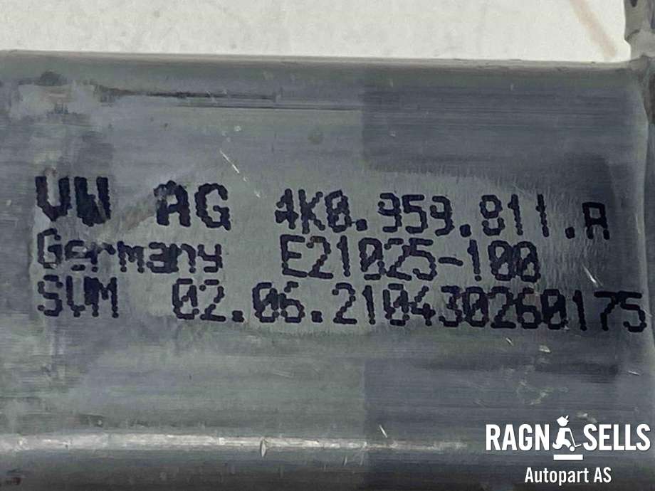 Ruteheis, kun motor, venstre foran til Audi Q4 e-tron 2021-->>  (4K0 959 811 A|)