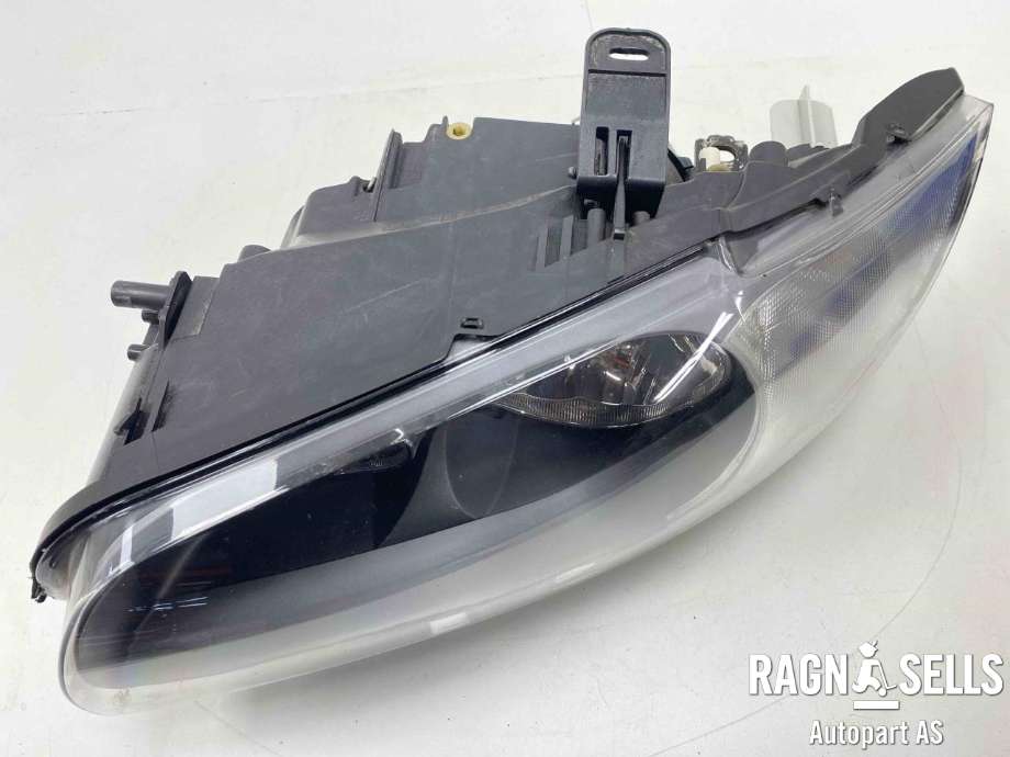 Frontlykt venstre halogen til BMW 1-Serie 2004-2011 (E81/E82/E87/E88) (E81/E82/E87/E88) (63 11 7 193 387|)