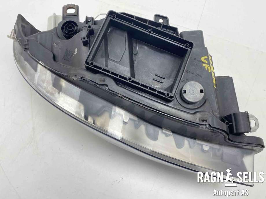Frontlykt venstre halogen til BMW 1-Serie 2004-2011 (E81/E82/E87/E88) (E81/E82/E87/E88) (63 11 7 193 387|)