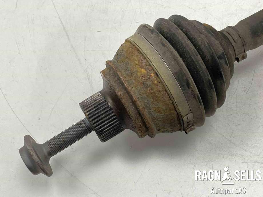 Drivaksel høyre foran, diesel/automat til Audi A5 2007-2016 (Type I)  (8K0 407 271 AJ|8K0 407 271 Q|)