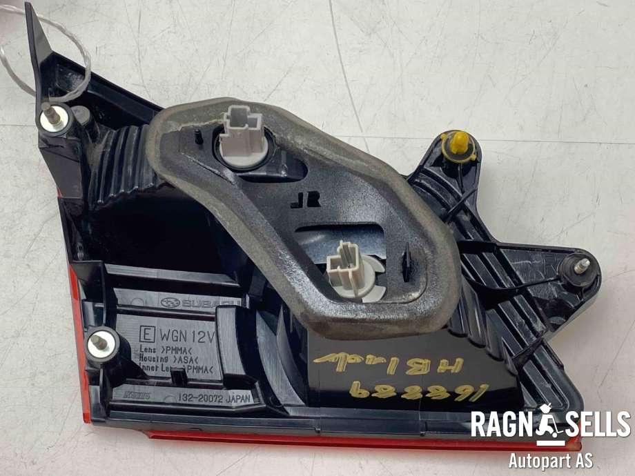 Baklykt høyre indre til Subaru Outback 2009-2014 (Type IV)  (84912AJ250|)