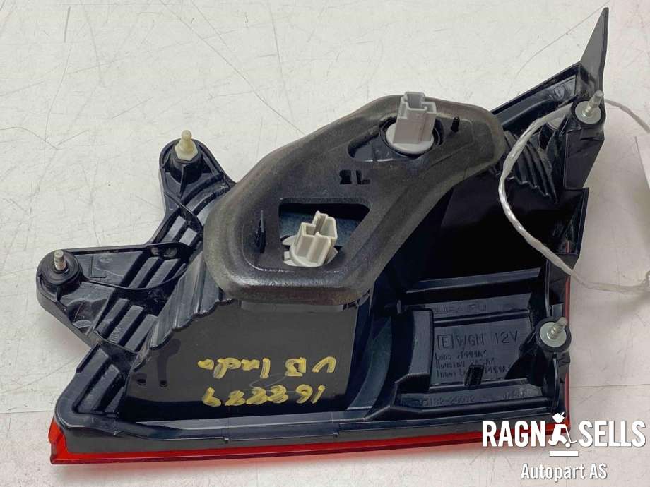 Baklykt venstre indre til Subaru Outback 2009-2014 (Type IV) (84912AJ240|)