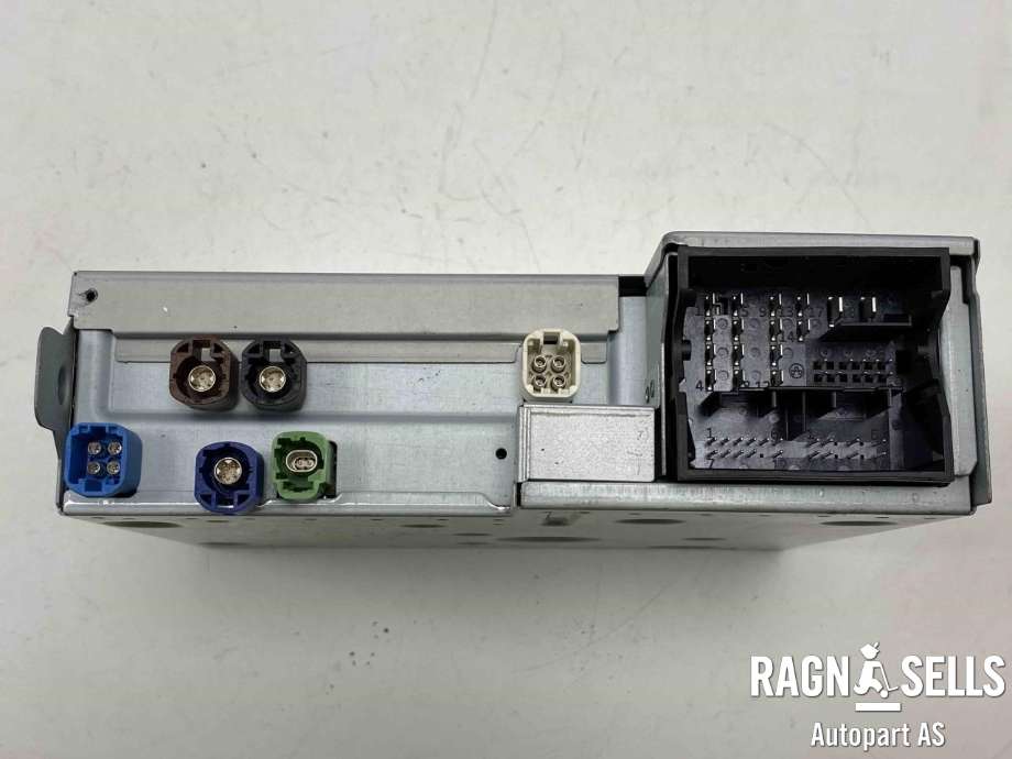 Bilstereo til Audi Q4 e-tron 2021-->>  (89A035043D|)