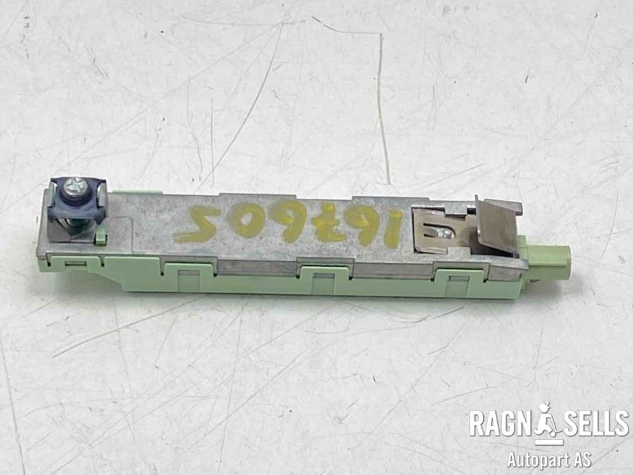 Antenne forsterker til VW ID.4 2020-->>  (11A035577C|)