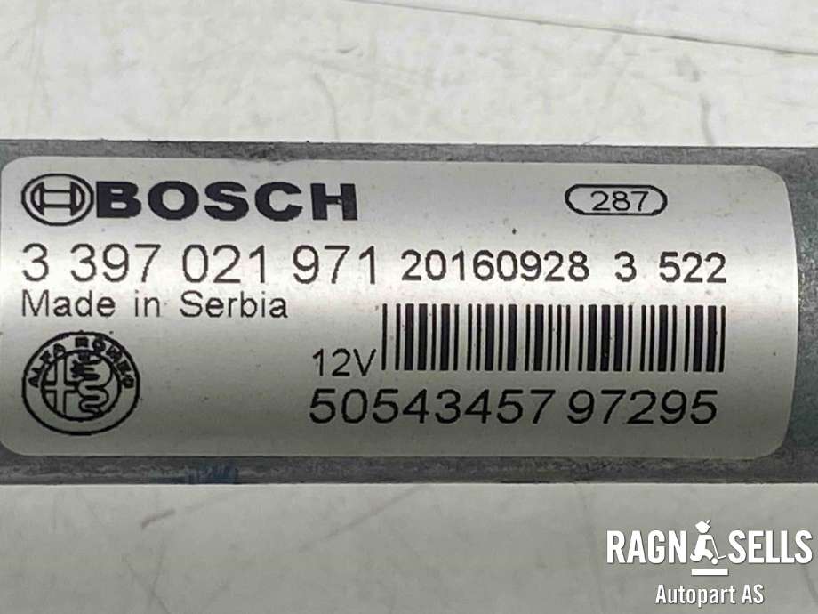 Viskermotor frontrute komplett m/overføring til Alfa Romeo Giulia 2016-->>  (50554983|)