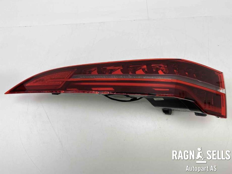 Baklykt venstre ytre til Jaguar I-PACE 2018-->>  (J9D313405AC||T4K1824|T4K16642|J9D313405AD)