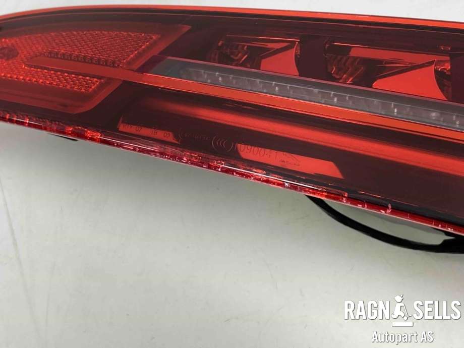 Baklykt venstre ytre til Jaguar I-PACE 2018-->>  (J9D313405AC||T4K1824|T4K16642|J9D313405AD)