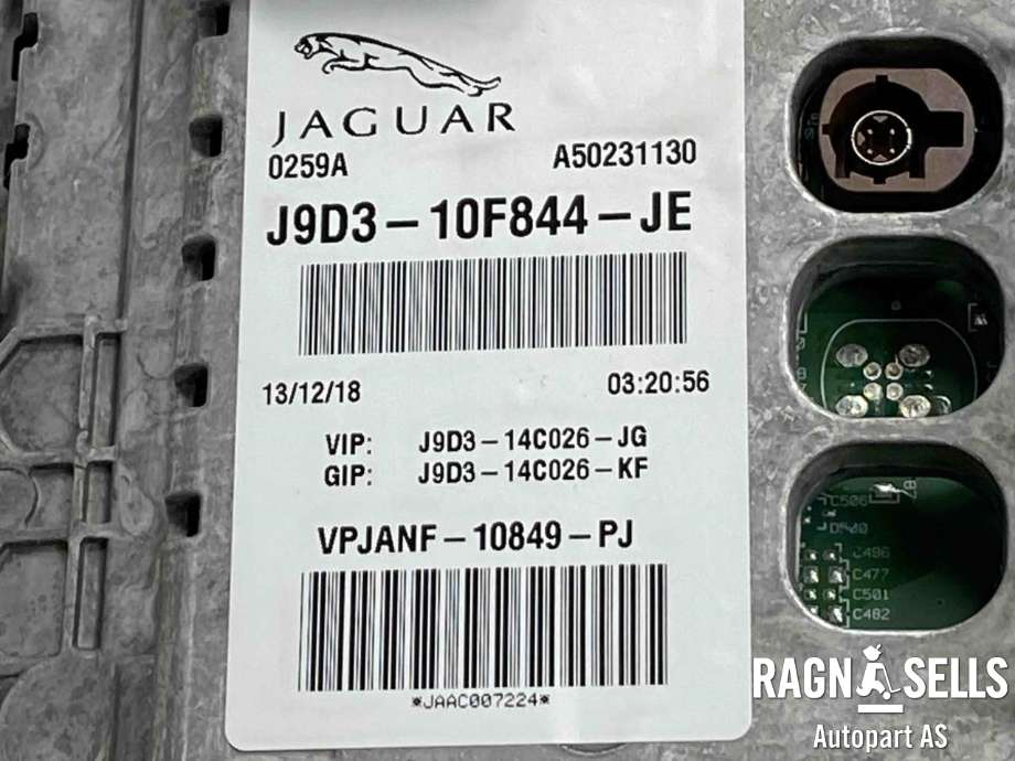 Instrumentpanel til Jaguar I-PACE 2018-->>  (J9D310F844JG|J9D310F844JE|T4K8228)