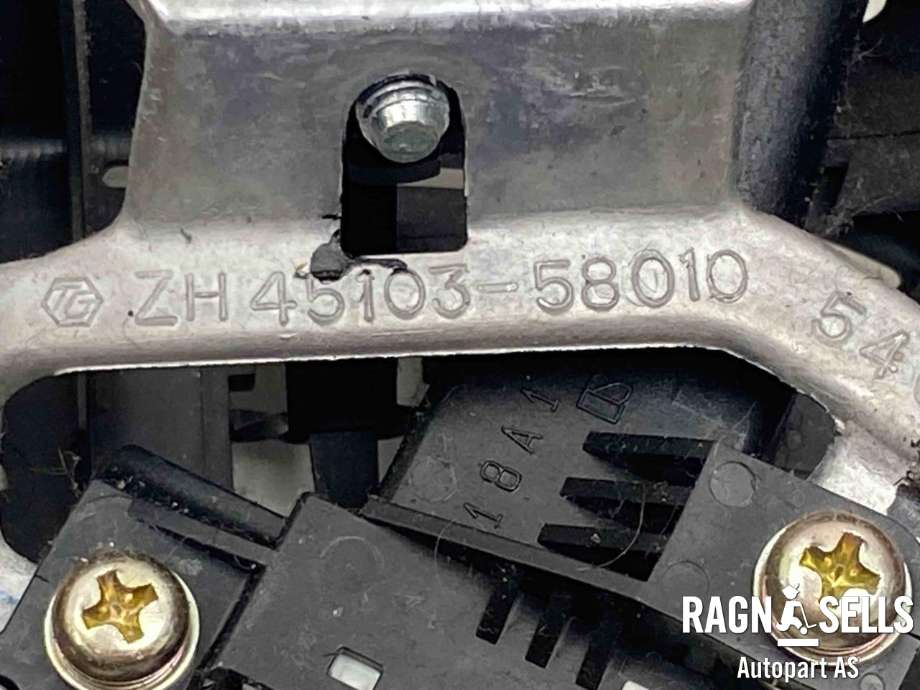 Ratt til Toyota Land Cruiser 120 2002-2009  (4510060490C0|4510060490B0|)